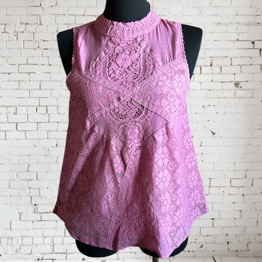 Lace Sleeveless Top - Pink NWT Size Small
